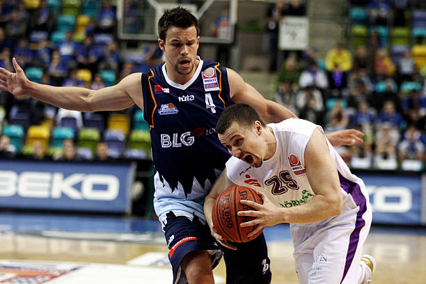 度让我们感 度让我们感